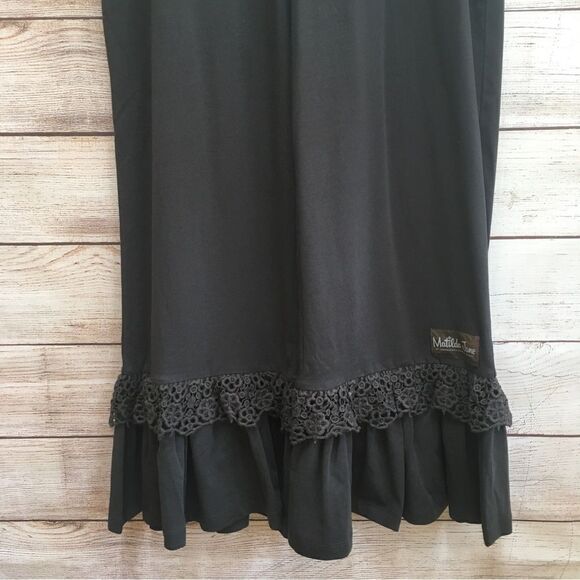 MATILDA JANE BIG RUFFLE CAPRI TRAIL RUNNER PANTS IN GRAY - Picture 3 of 8